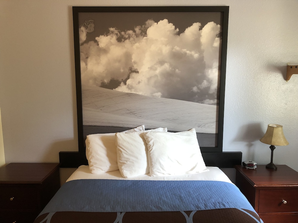 Super 8 by Wyndham Lewiston - photo 7