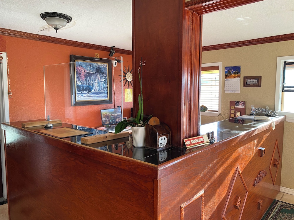 Americas Best Value Inn Abilene - photo 4