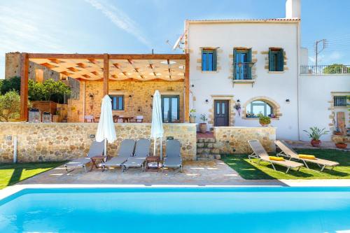 Villa Panareti — 4-Star Luxury Hotel in Kolympari, Greece