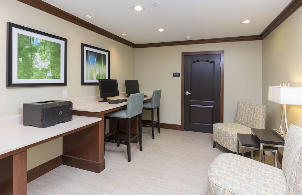 Staybridge Suites Canton by IHG - photo 13