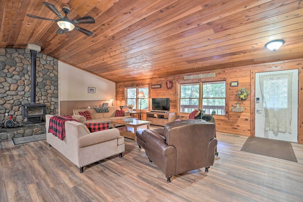 11 Mi to Apple Hill: Pollock Pines Resort Cabin - featured photo