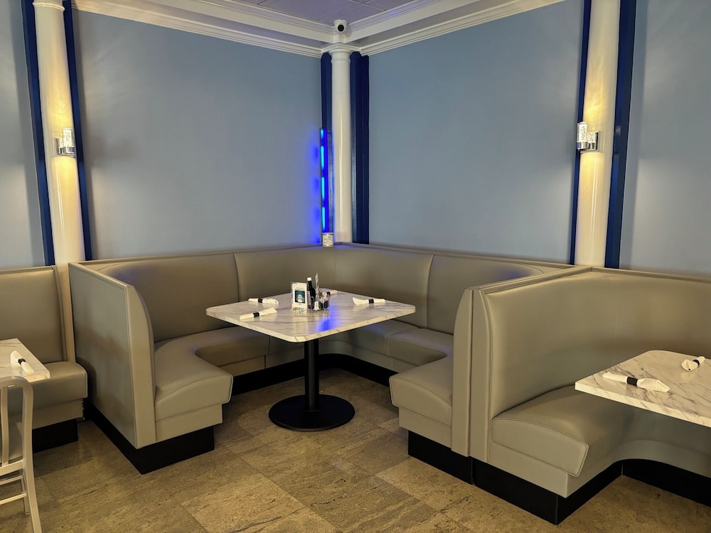 Ramada by Wyndham Butler Tesla Biohealing Resort - photo 40