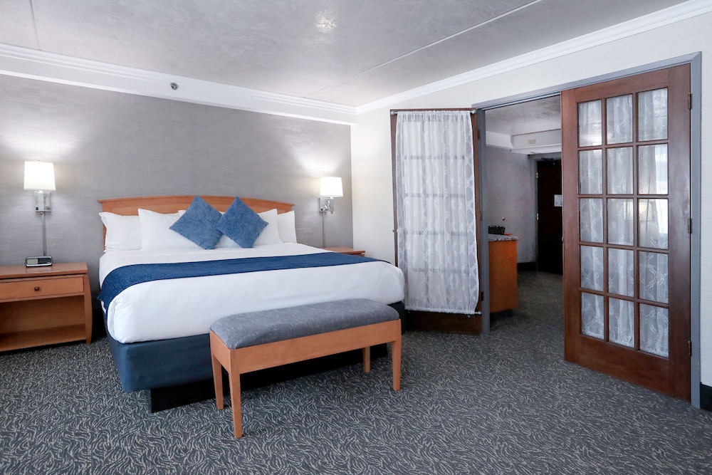 Emerald Queen Hotel & Casino Fife - photo 7