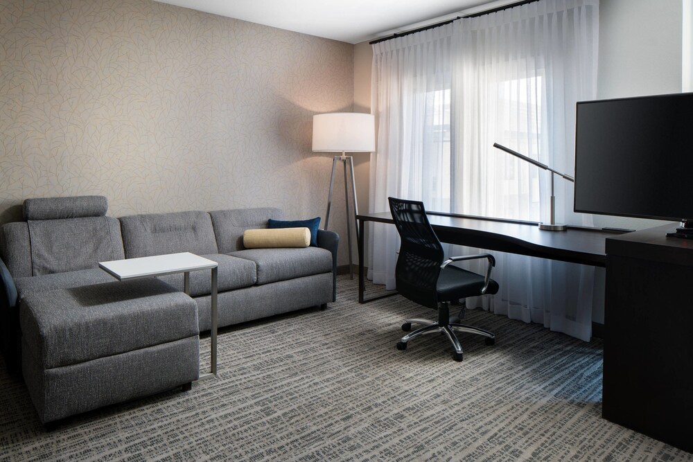 Residence Inn by Marriott Boulder Canyon Boulevard - photo 17