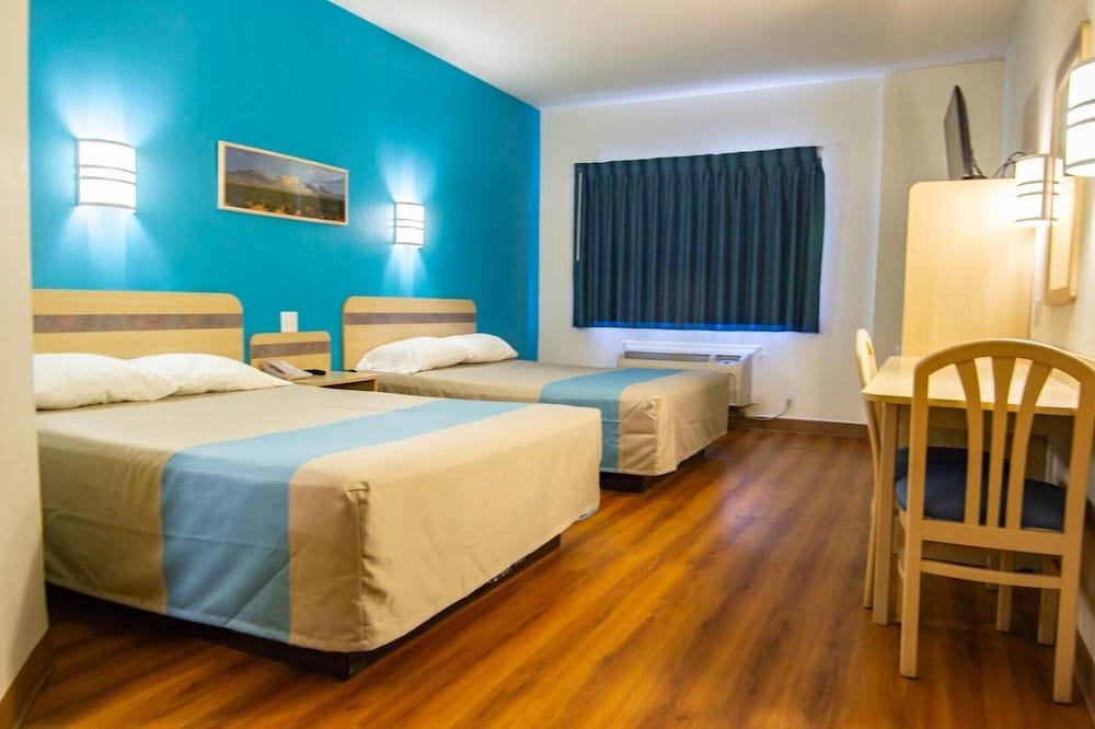 Motel 6 Las Cruces NM Telshor - photo 10