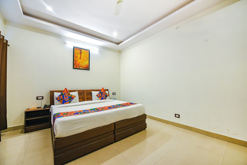 Fabexpress Alaknanda Paradise in Dehra Dun, India