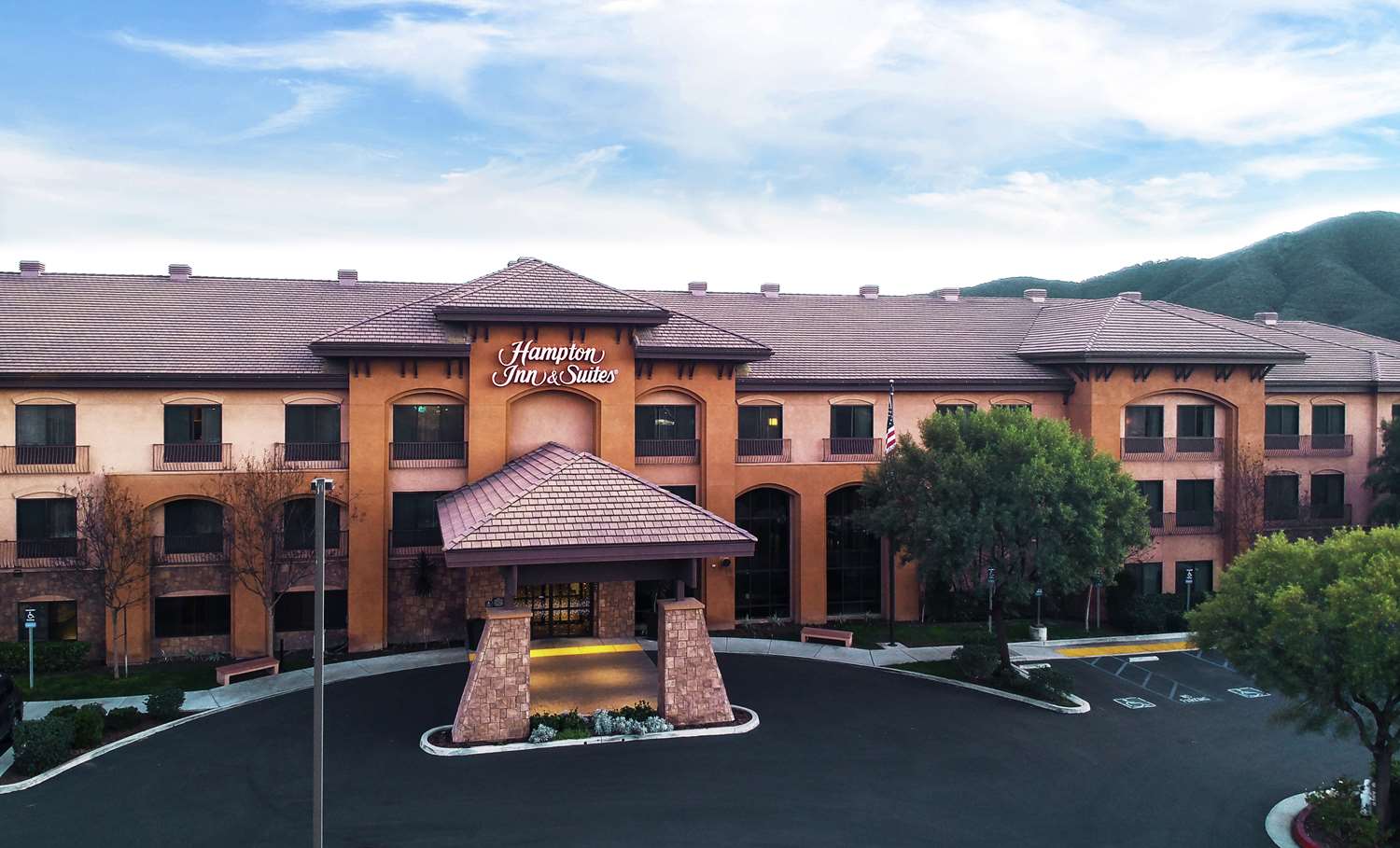 Hampton Inn & Suites Temecula - photo 3