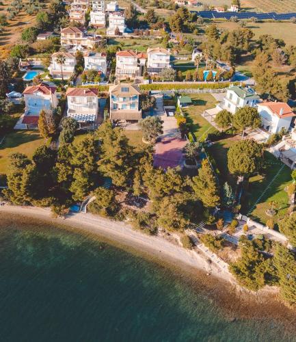 Villa Sapphire BeachFront Eretria — 4-Star Luxury Hotel in Eretria, Greece