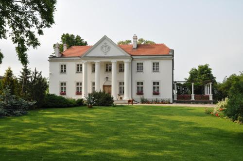 Restauracja Hotel Pałacowa — hotel in Rogowo