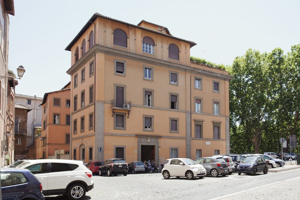 Secret Rhome - last minute hotel in Rome