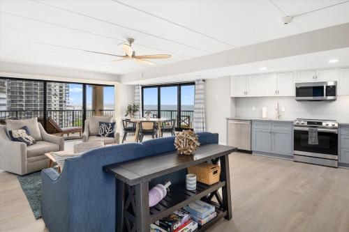 HPS 7J Iridescent Waves in Ocean City, United States