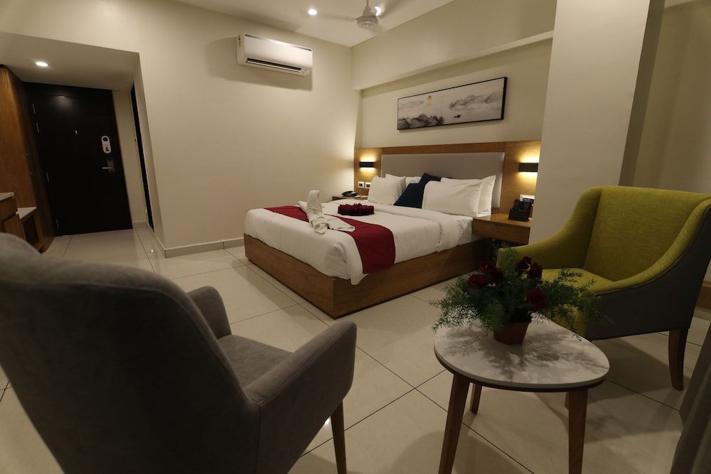Sri Sri Sri Hotel — Khammam — photo 3
