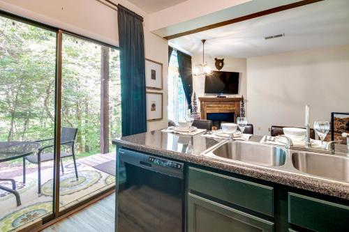 Wintergreen Resort Condo with Deck 0 3 Mi to Slopes - photo 12