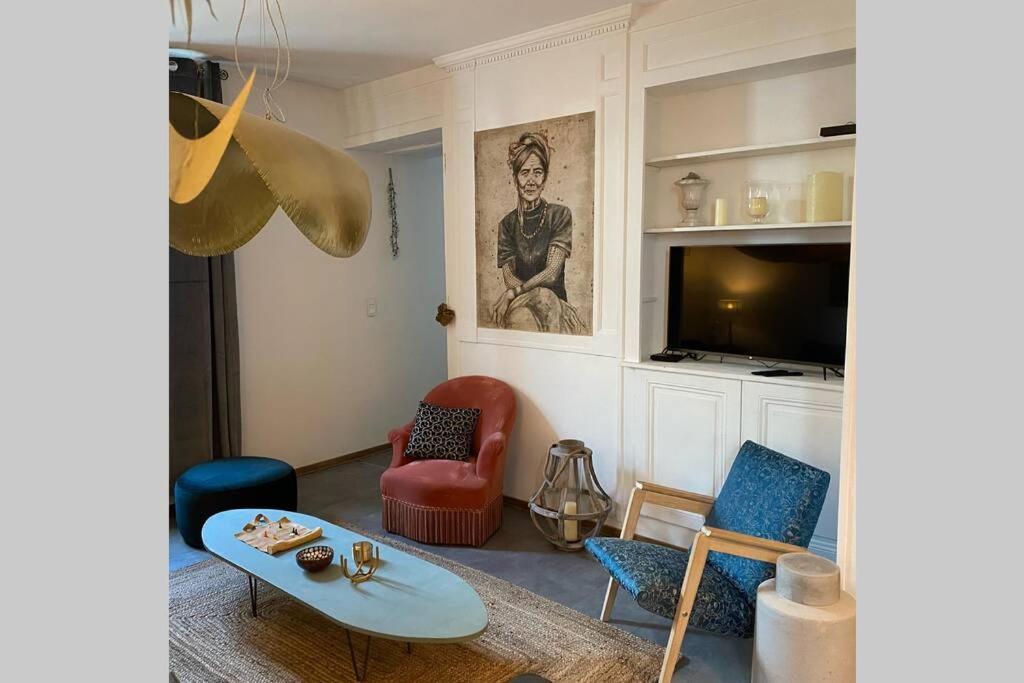 A L’ombre D’armandii in Chalons-En-Champagne, France