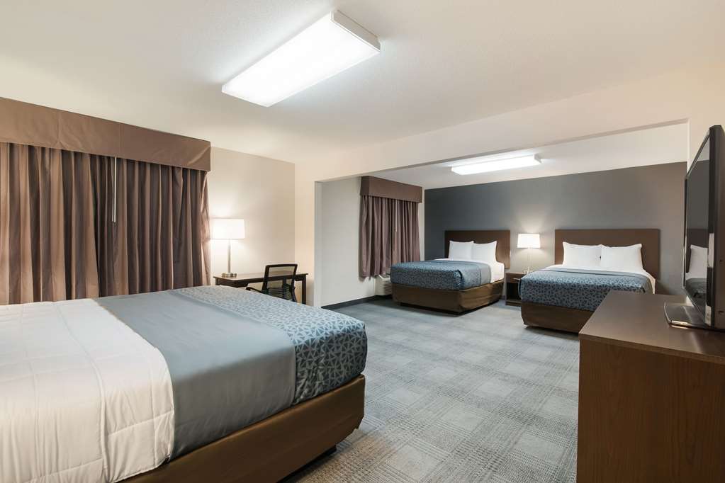 Econo Lodge Williston - photo 19