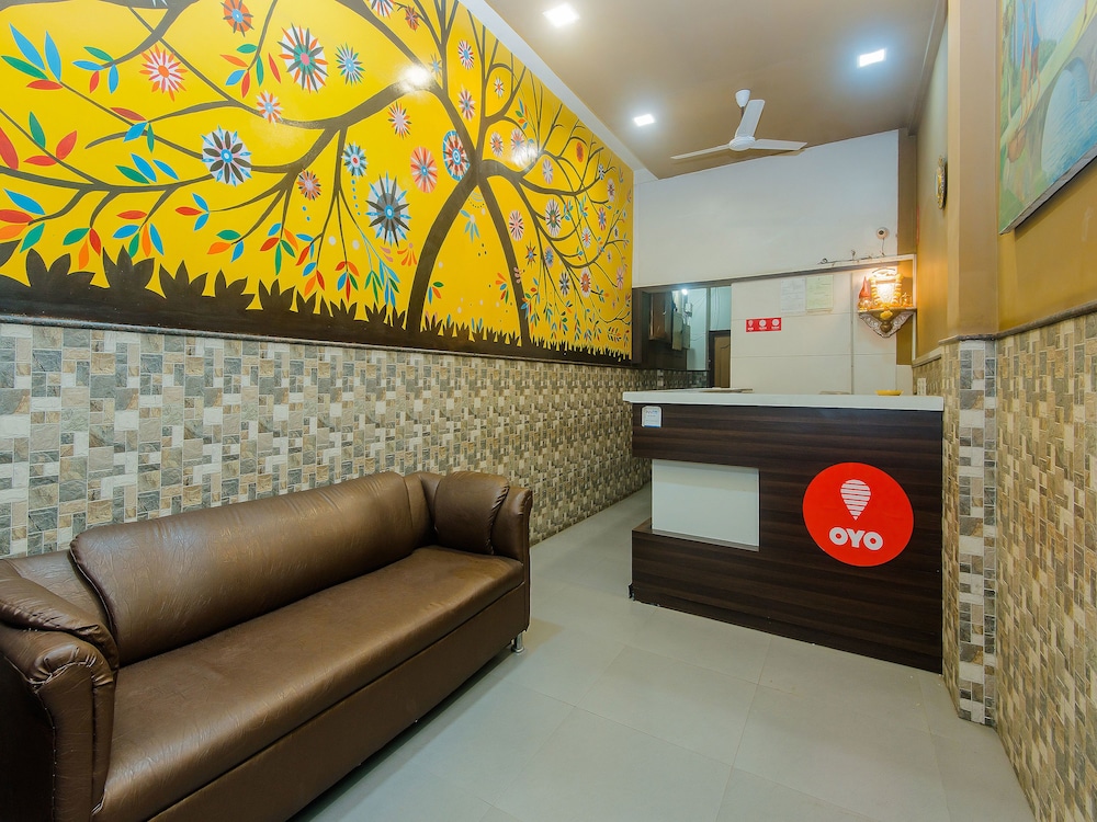 OYO 11672 Hotel Shubham