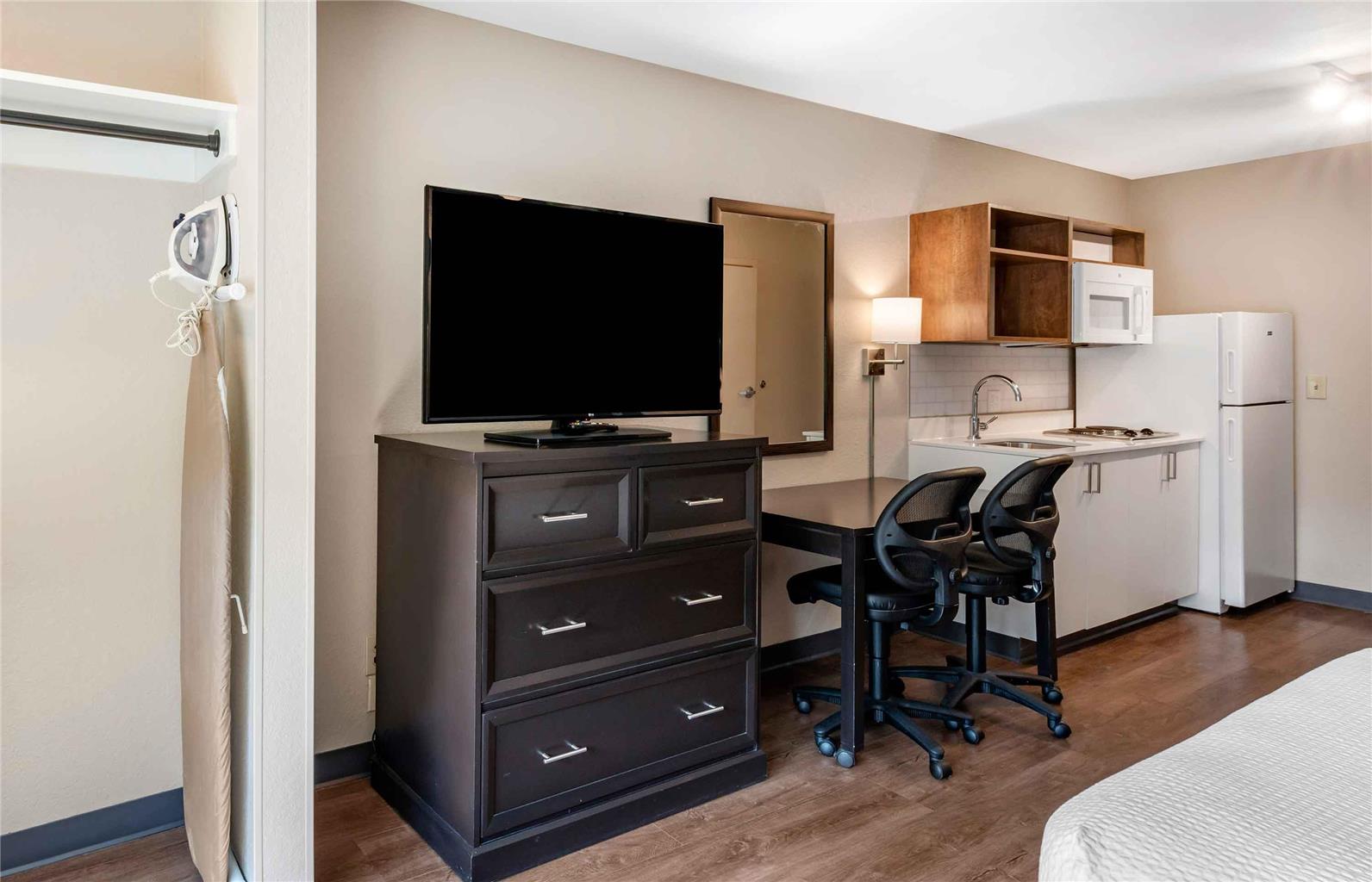 Extended Stay America Suites Fort Lauderdale Plantation - photo 39