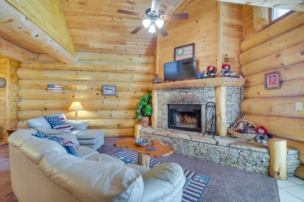 American Views 2 Bedroom Cabin by Heavenly Views Resort - photo 5