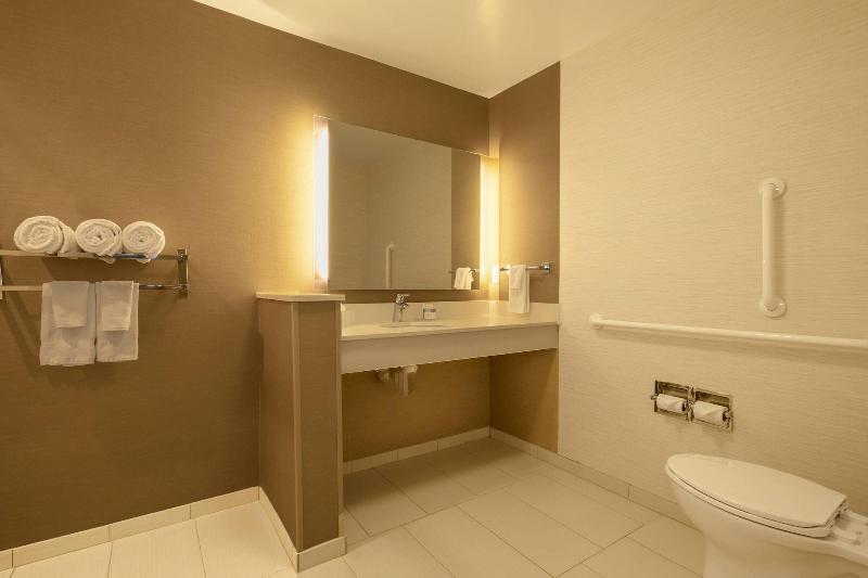 Fairfield Inn and Suites by Marriott Chillicothe - photo 24