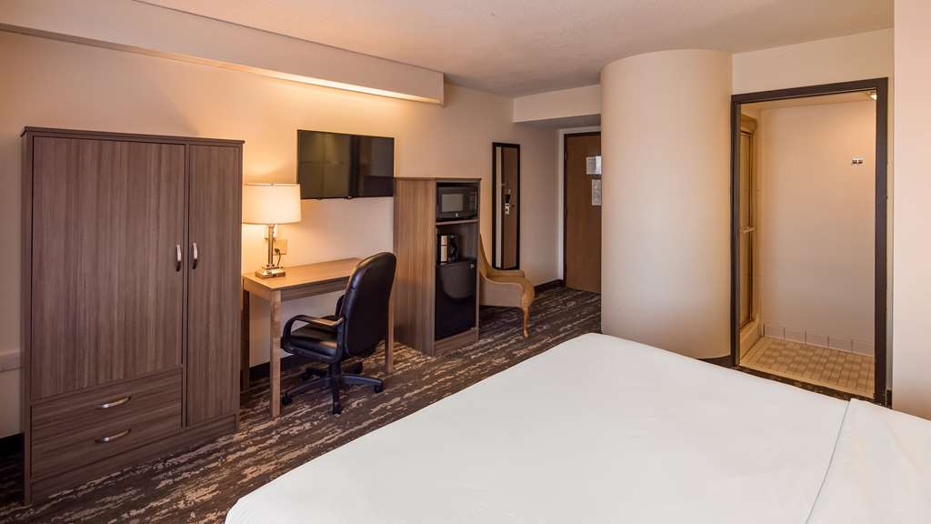 Charlevoix Inn & Suites SureStay Collection by Best Western - photo 15