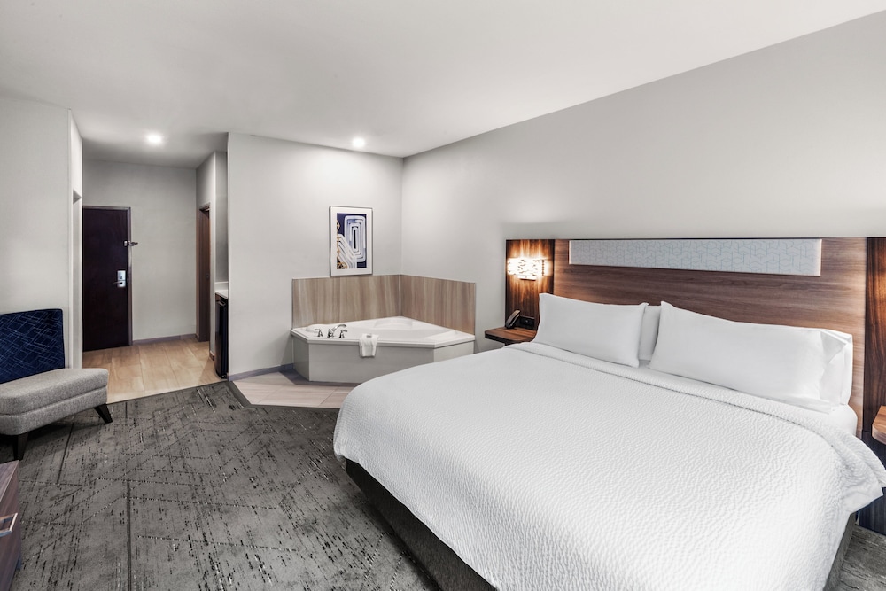Holiday Inn Express and Suites Henderson by IHG - photo 14