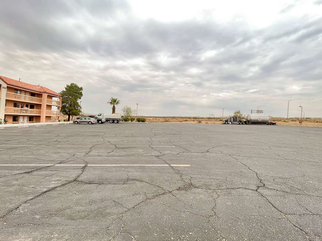Motel 6 Barstow CA I15 and Lenwood Road - photo 3