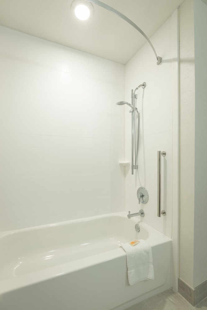 Holiday Inn Hotel & Suites Peachtree City by IHG - photo 26