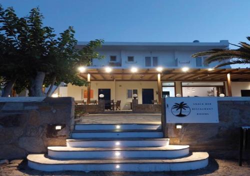 Psathi Beach - carbon neutral hotel in Ios