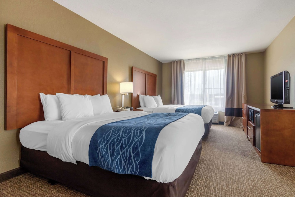 Comfort Inn & Suites Pittsburg KS - photo 31