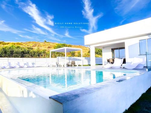 Villa Stella con piscina privata 500 mt dal mare By Sicily Home Solutions — 4-Star Luxury Hotel in Trappeto, Italy