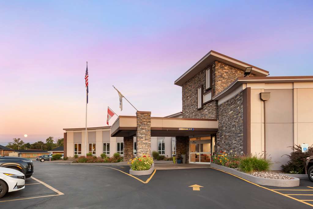 Best Western Summit Inn - photo 30