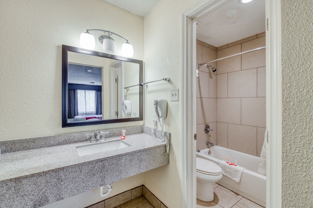 Oyo Hotel Rosenberg Tx I 69 - photo 35