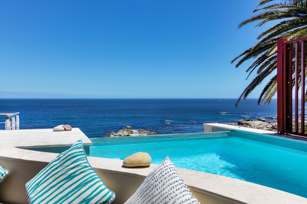 Barley Bay Three Bedroom Apartment Sleeps 6 — 4-Star Luxury Hotel in Cape Town, South Africa