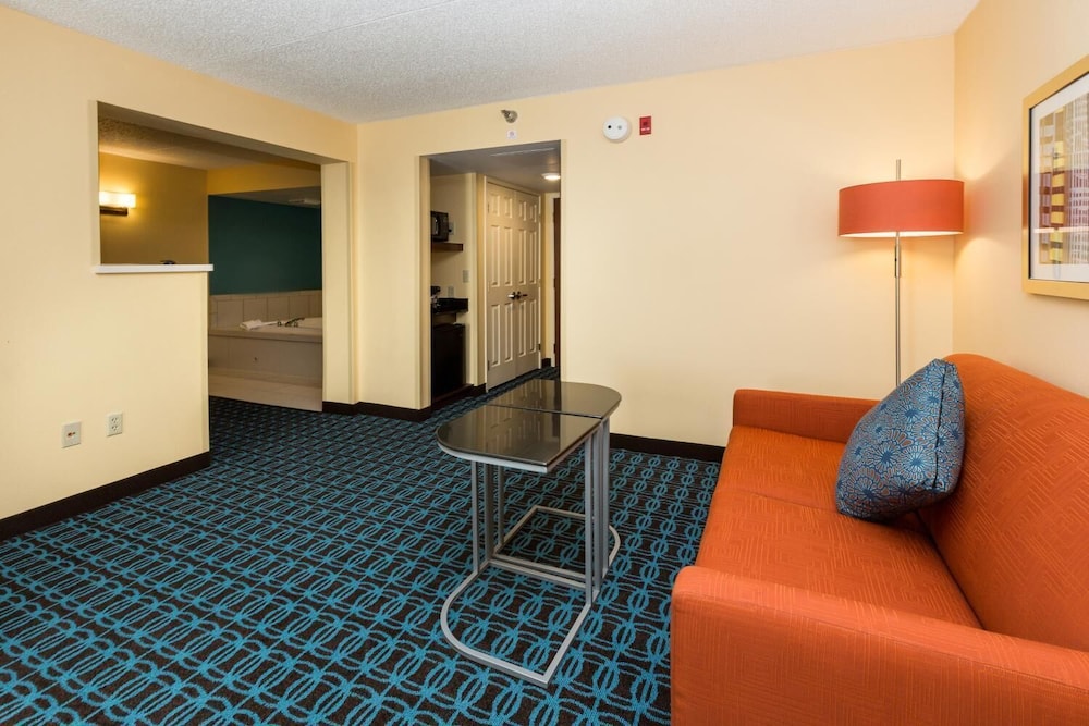 Fairfield Inn and Suites by Marriott Des Moines West - photo 25