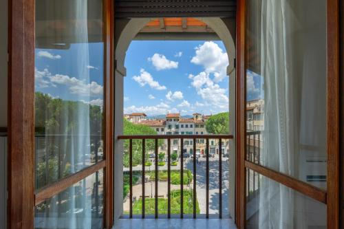 Panoramic House Elegante Appartamento Con Vista — 4-Star Luxury Hotel in Florence, Italy