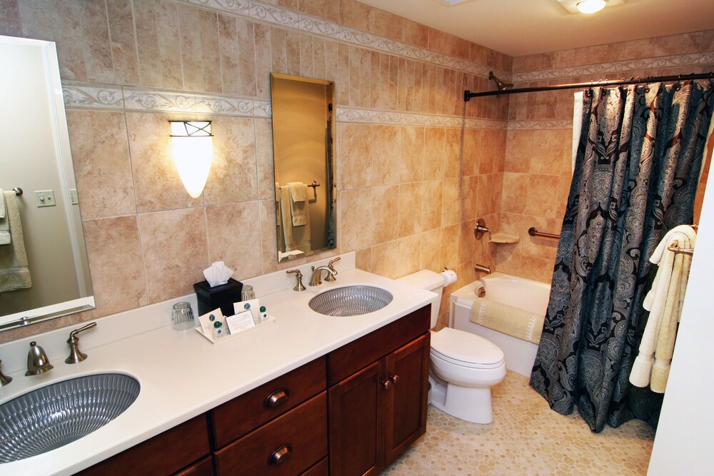 Charley Creek Inn - photo 31