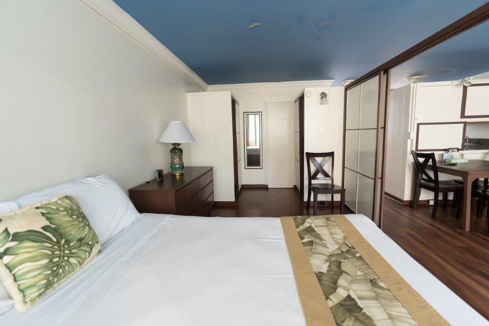 Holiday Surf Hotel - photo 23