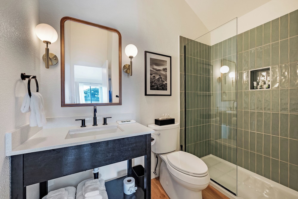 Bodega Coast Inn and Suites - photo 44