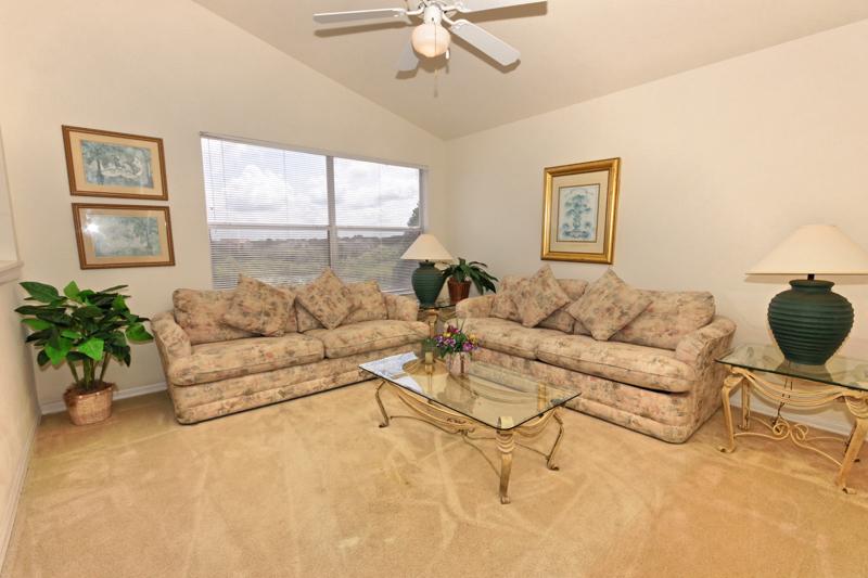 546 Windsor Place The Abbey 5 Bedrooms 3 Bath - photo 13