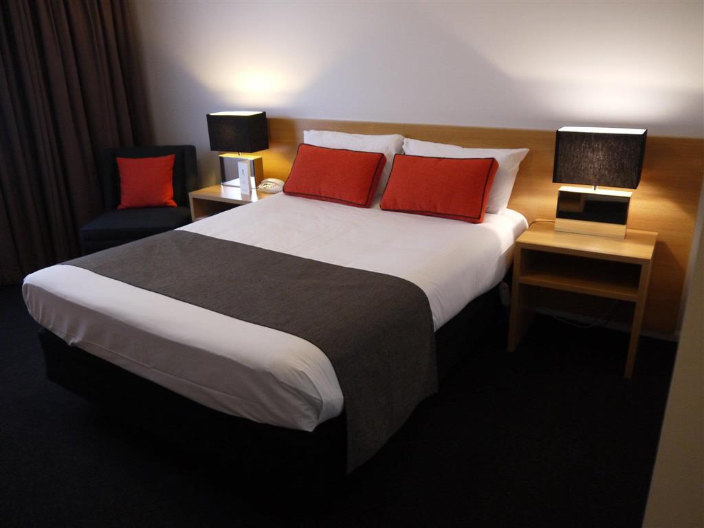 Alpha Hotel Canberra