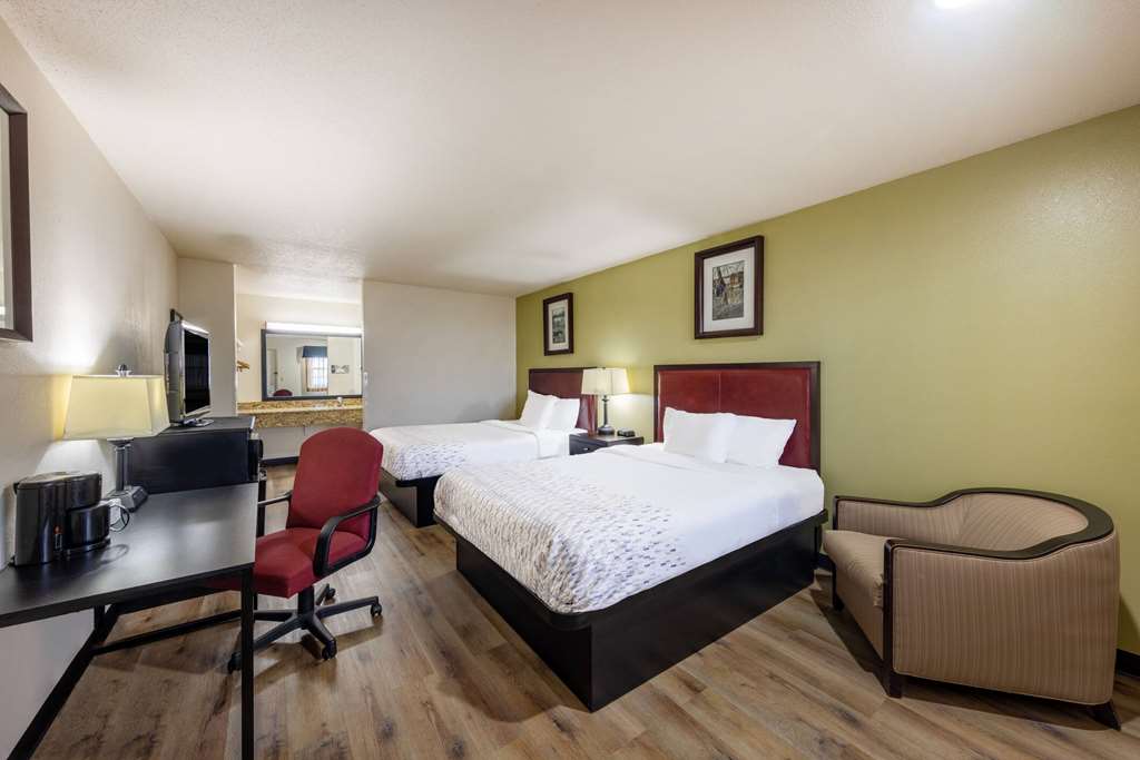 Baymont by Wyndham El Dorado - photo 16
