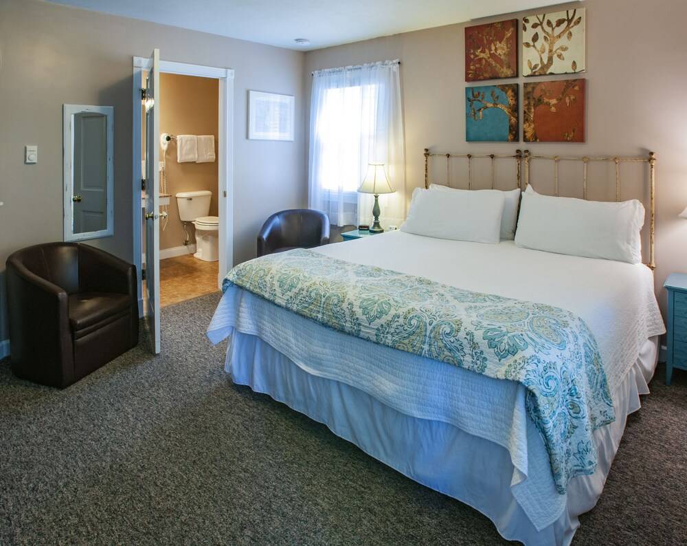 Cedar Court Inn - photo 30