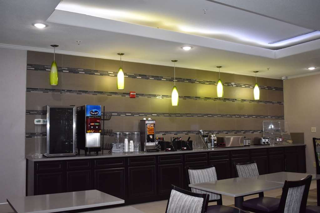 La Quinta Inn & Suites by Wyndham Kyle Austin South - photo 29