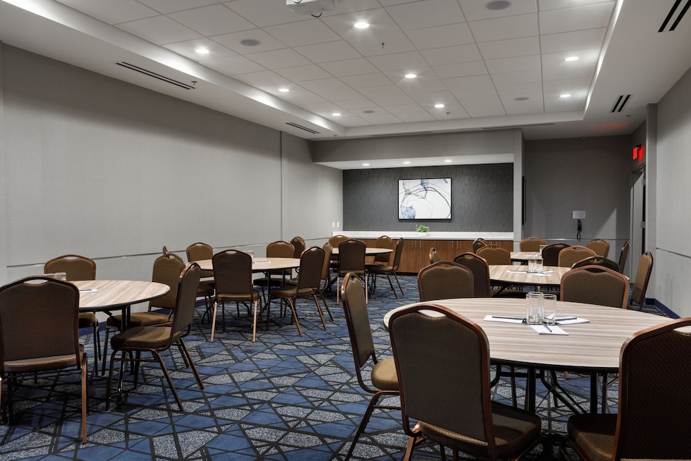 Courtyard by Marriott Richmond Scott s Addition - photo 32