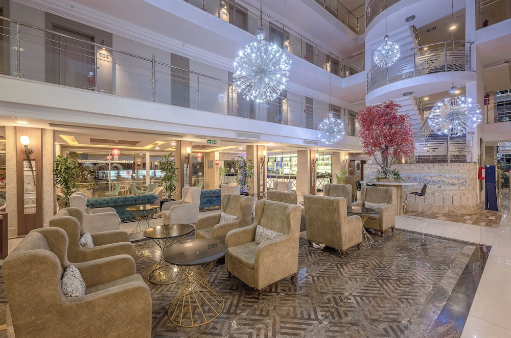 Sealife Family Resort Hotel