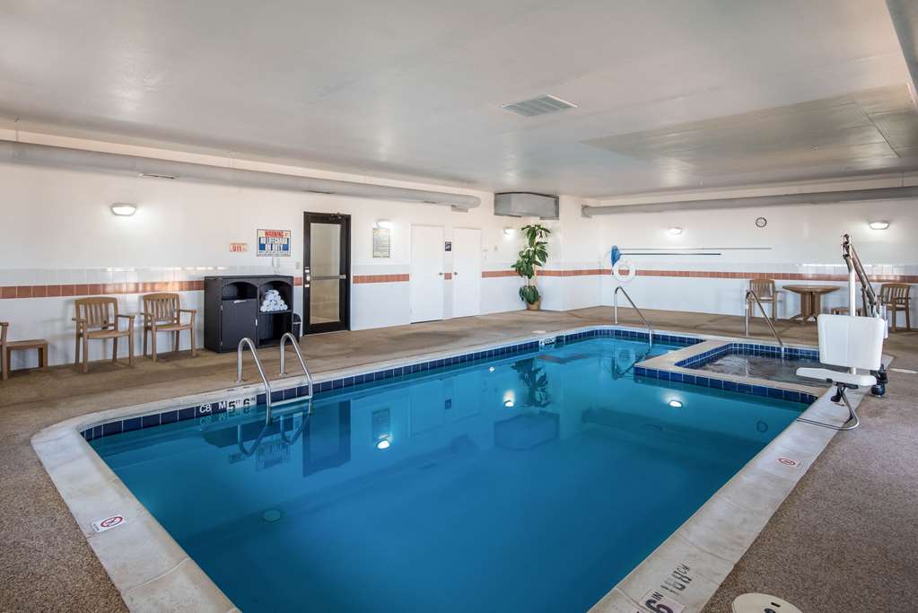 Quality Inn & Suites Pueblo West - photo 34