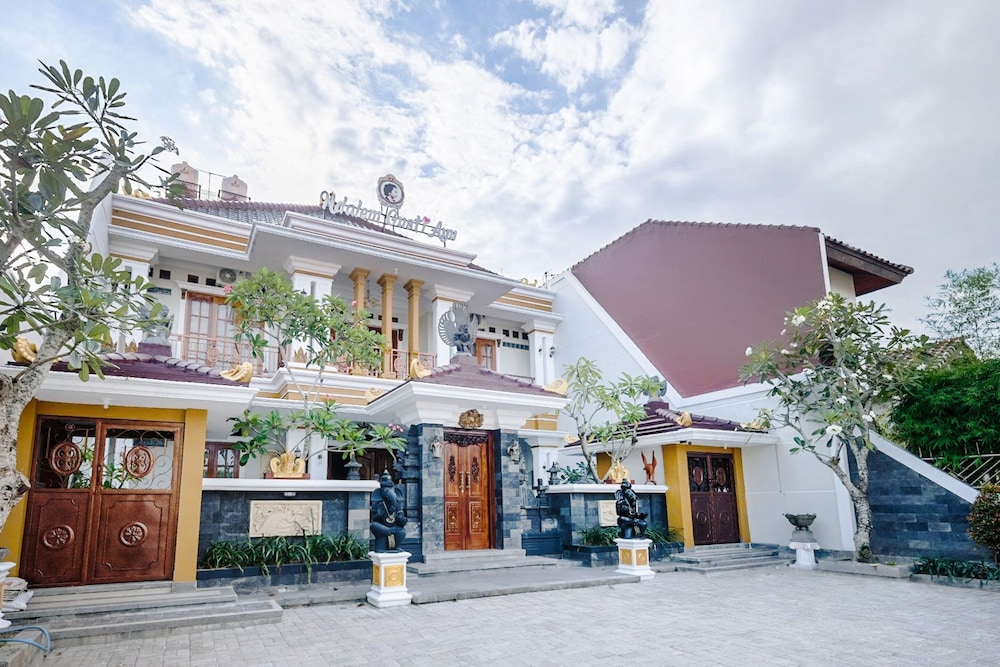 Collection O 3468 Ndalem Gusti Ayu in Yogyakarta, Indonesia