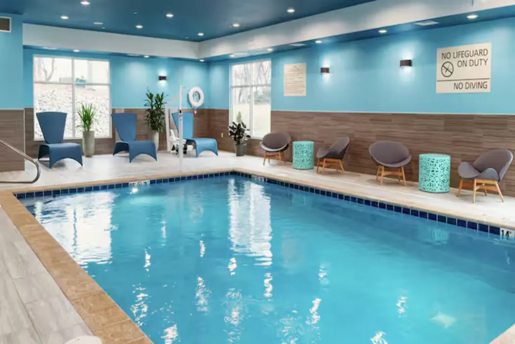 Hampton Inn and Suites Rockingham - photo 4