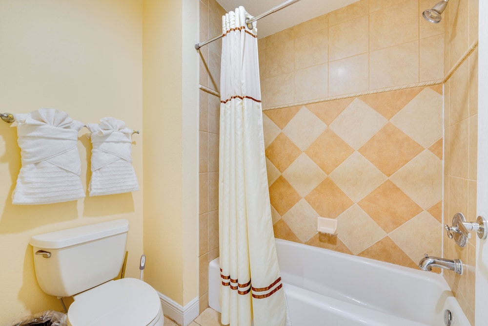 12 Mi to Wdw: Resort Condo w Community Hot Tub - photo 18