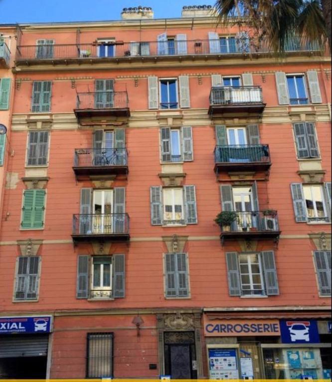 Studio Acropolis - carbon neutral hotel in Nice